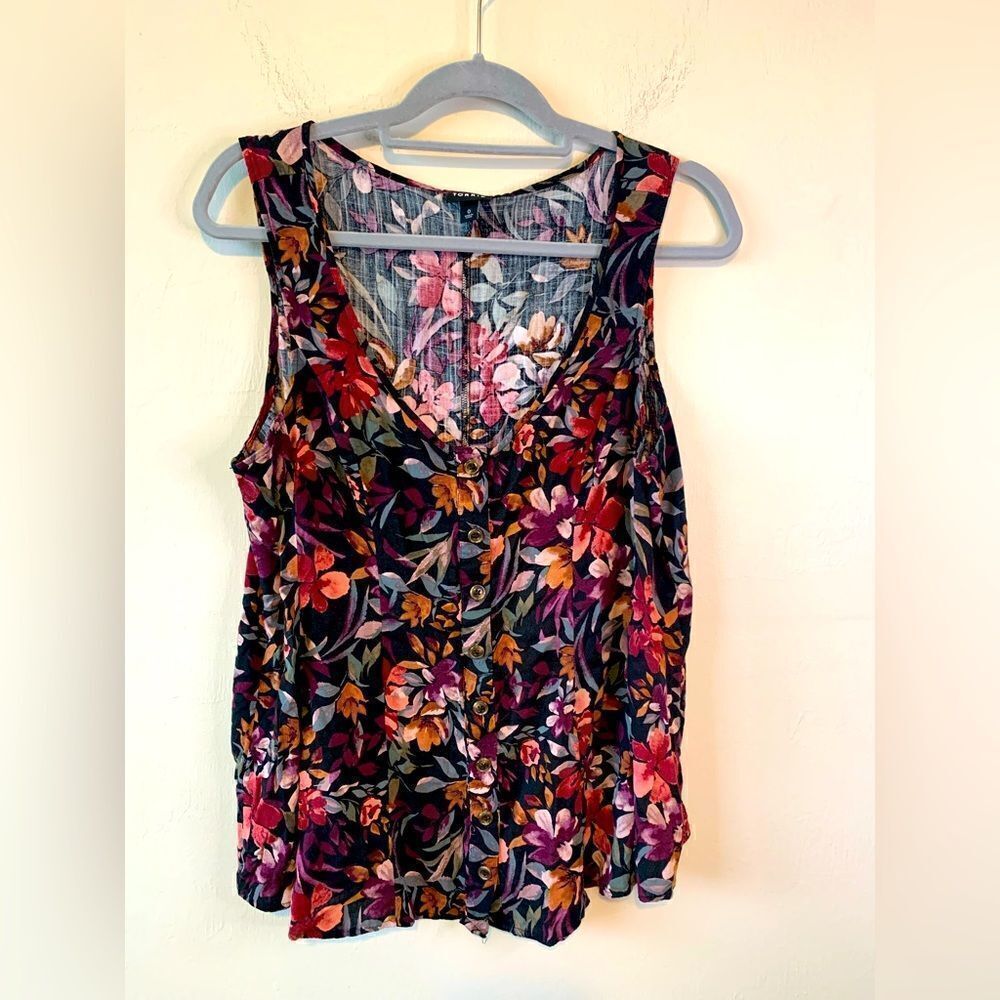 Torrid floral tank size 0 (l)